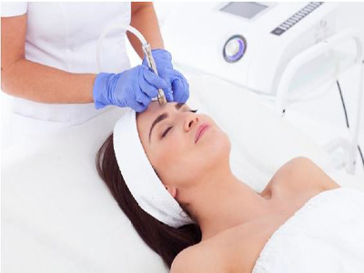 Master Class Microneedling mit Diamant_Microdermabrasion Kurs Face and Body Aesthetik Dielsdorf / Schweiz
